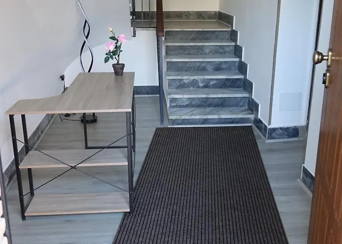 Podere Monfalcone 게스트하우스 피우미치노