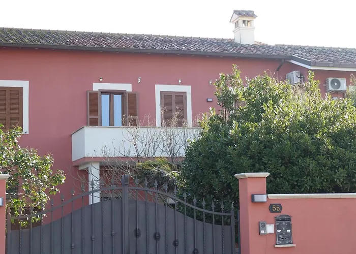 Podere Monfalcone 게스트하우스 3*